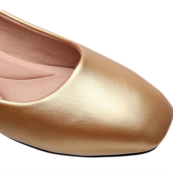 Gold Flats (2 DIFFERENT SIZES!) - Picture 2 of 7